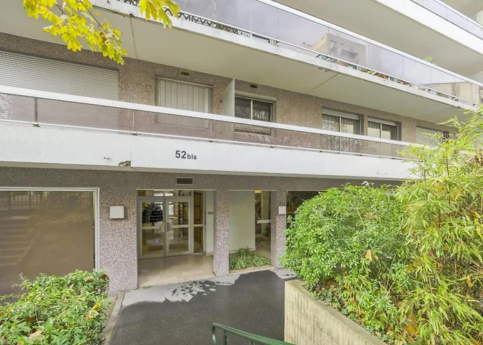Appartement Labrouste Et Son Balcon - Welkeys