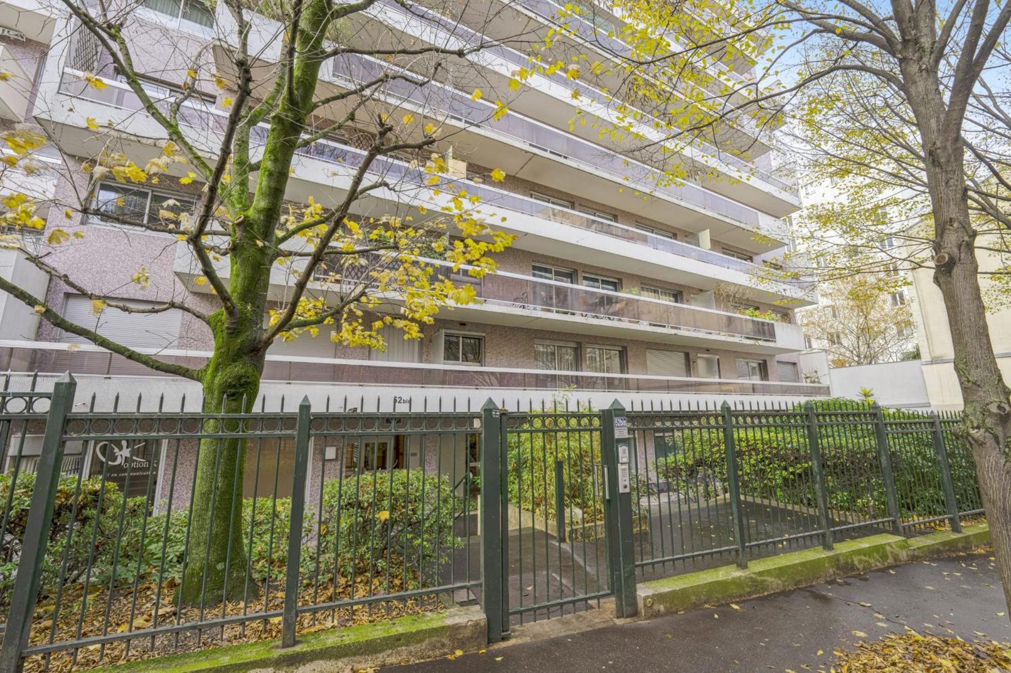Appartement Labrouste Et Son Balcon - Welkeys Parijs